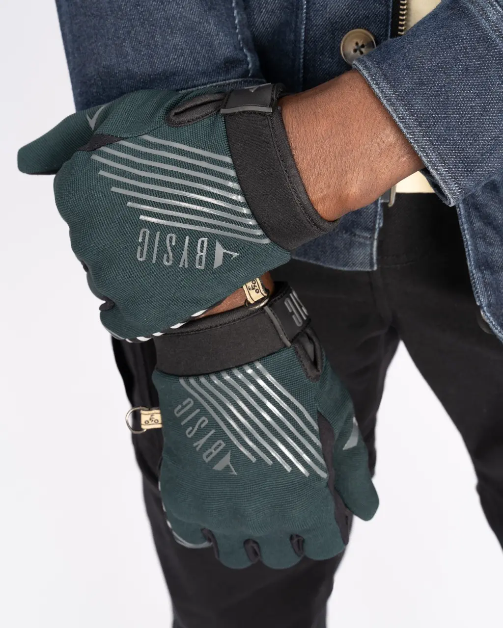 Gloves_Moscow_Man_Green_5 en tamaño grande.webp