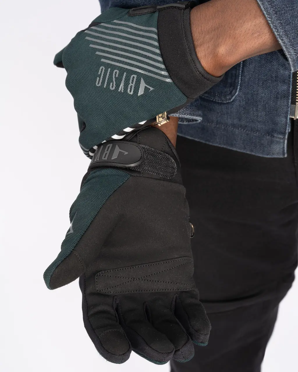 Gloves_Moscow_Man_Green_6 en tamaño grande.webp