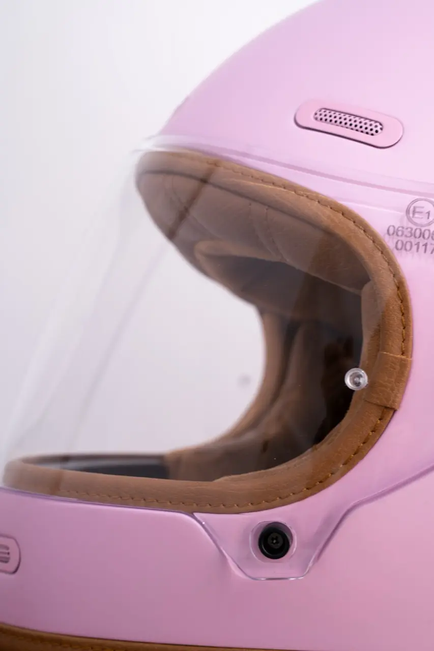 RoadsterIII_pink_07 en tamaño grande.webp