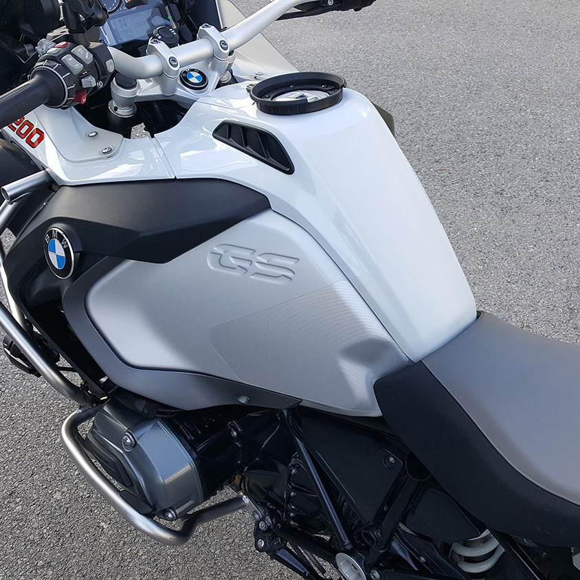 [K46846] Protector Adhesivo Uniracing Depósito BMW R1200GSA Lc 14-18 / R1250GSA 19-21 Transparente