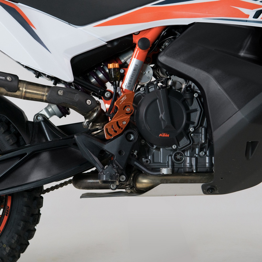 [K49575] Protector Adhesivo Uniracing Depósito KTM 890 Adventure R 20-21 Negro